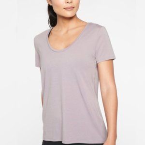 Athleta Essence Vital Tee Shirt Top Lilac Purple